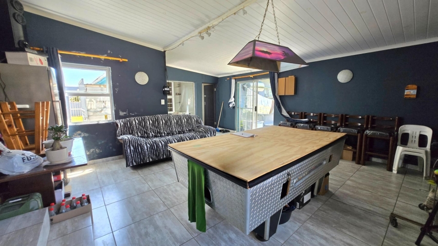3 Bedroom Property for Sale in Gansbaai Central Western Cape